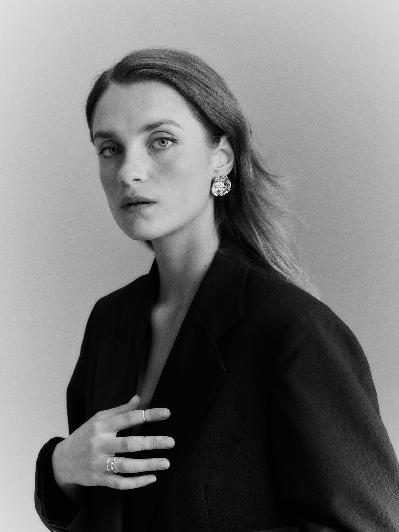 [ Tordu Midi Ring ]