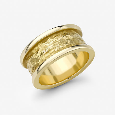 [ Chapel Ring ]    £1,800